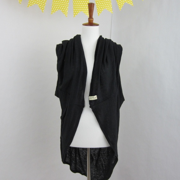 Cambodian Cover in Black, Multipurpose Wrap Poncho - Picture 3 of 8